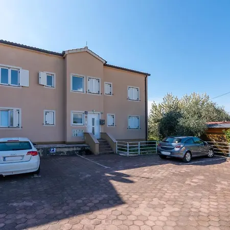 Apartment App 982 Rosini